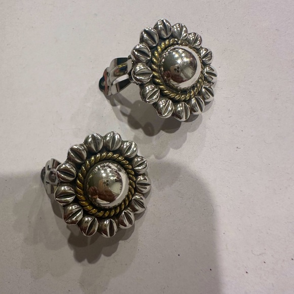 Taxco Flower Brass Clip On 
Sterling Silver Mexico - Picture 4 of 5